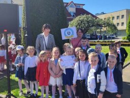 b_1024_768_0_00_images_2023_2024_Zerowki_Flaga_441151512_901582141769735_7624368394474920196_n